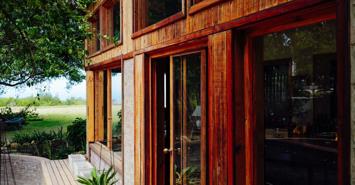 Innovative Recycled Materials for Sustainable Building in Byron Bay